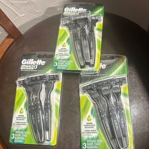 Mach3 Sensitive Disposable Razors - Black (3-Pack)